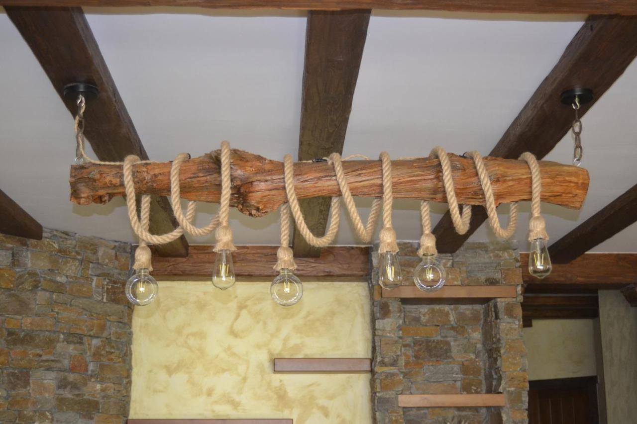 El Capricho De Los Carrascos Juarros de Voltoya 外观 照片