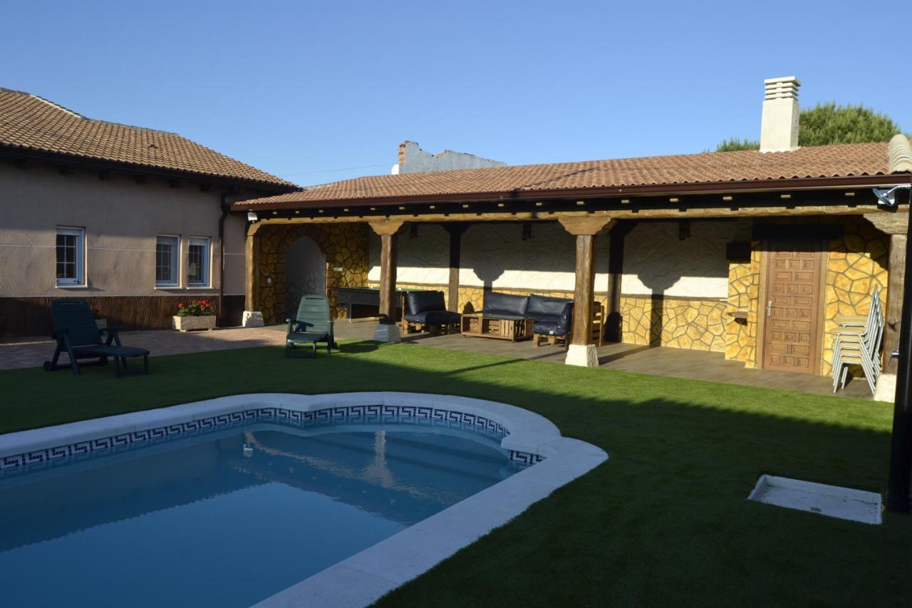 El Capricho De Los Carrascos Juarros de Voltoya 外观 照片