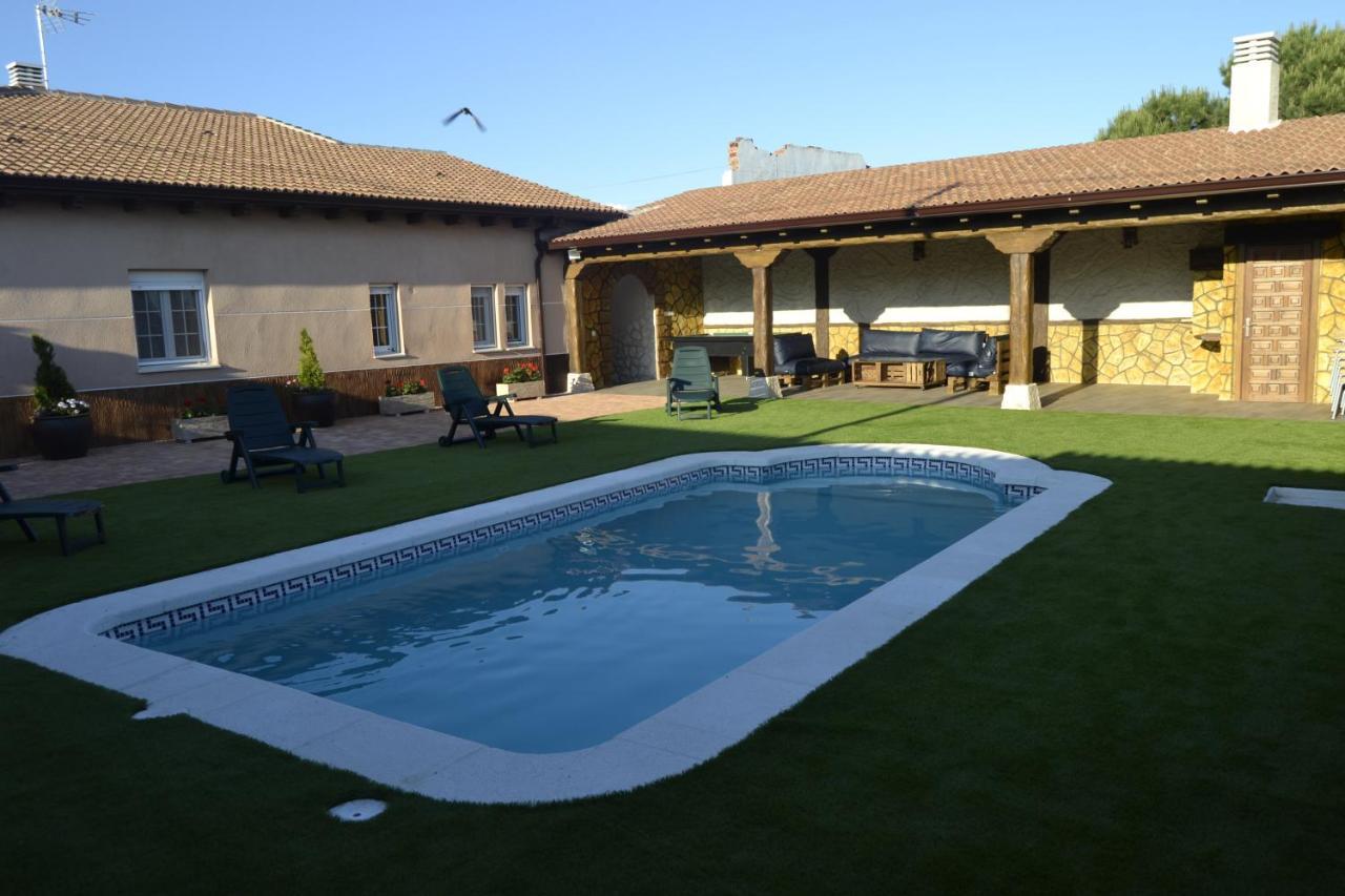 El Capricho De Los Carrascos Juarros de Voltoya 外观 照片